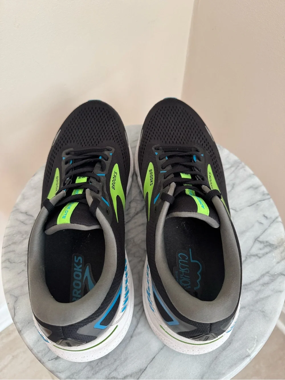 Brooks Adrenaline GTS 23 Men’s Size 10.5 2E Wide Black Running Shoes 1103912E006